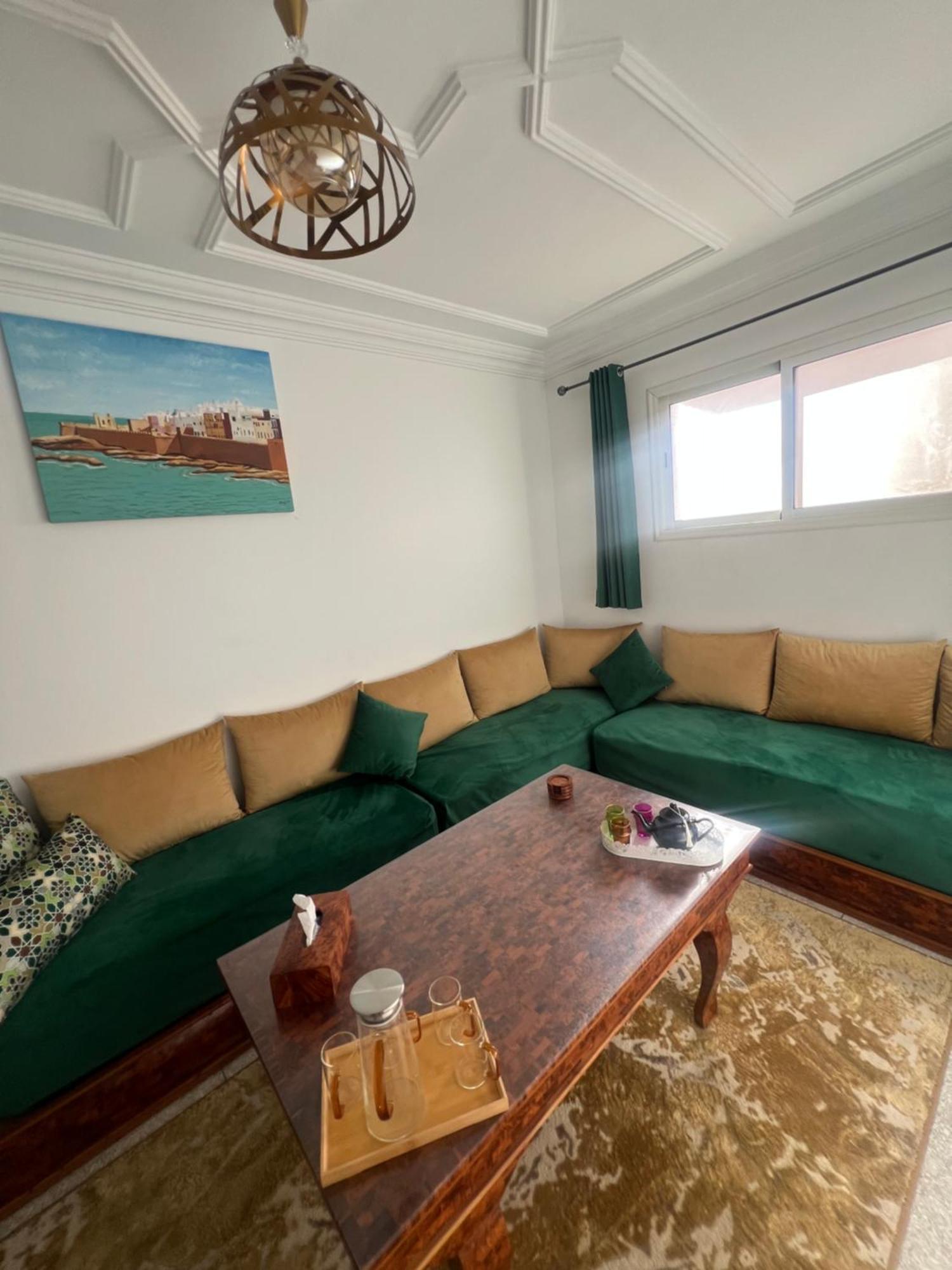 Youss Family Appartement Есувейра Екстериор снимка